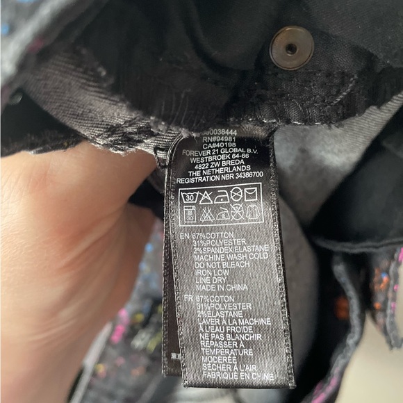 Three pairs of shorts size 16 forever 21 - Picture 5 of 12